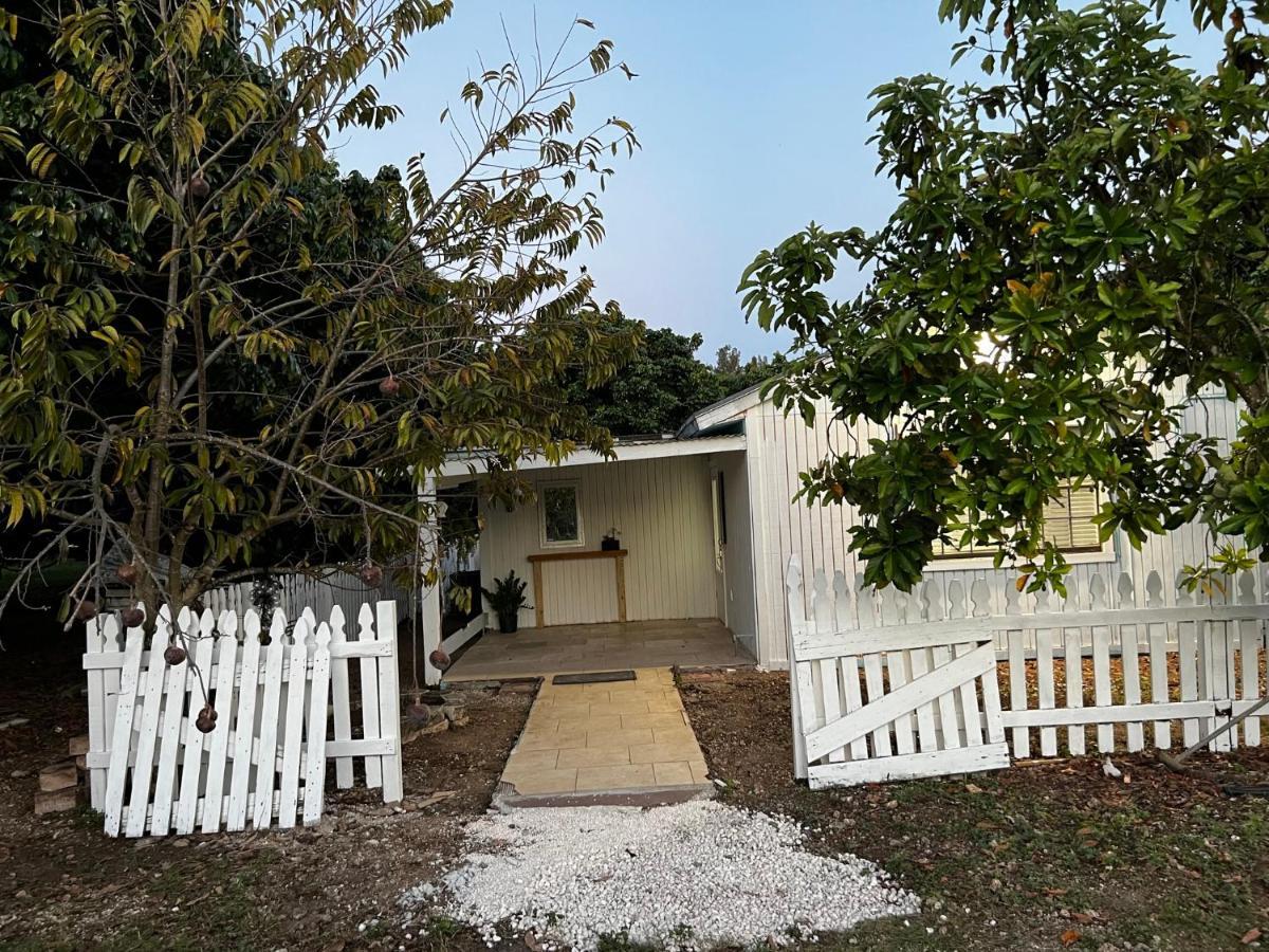 Maria'S Farm House 霍姆斯戴德 外观 照片